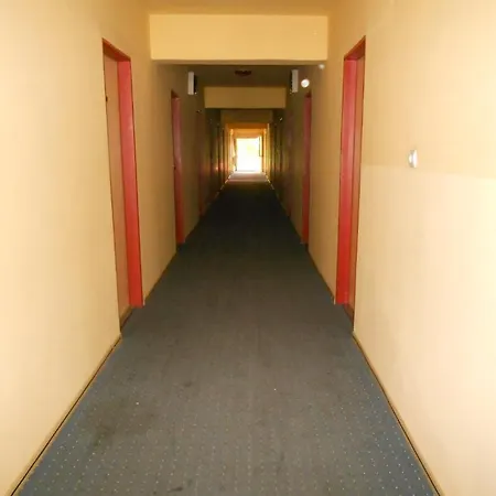 Hotel Seni Studium