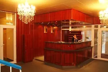 Seni Studium Hotel 3*