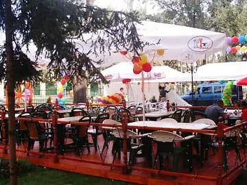 Seni Studium Будапешт