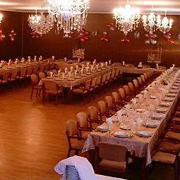 Seni Studium Szálloda