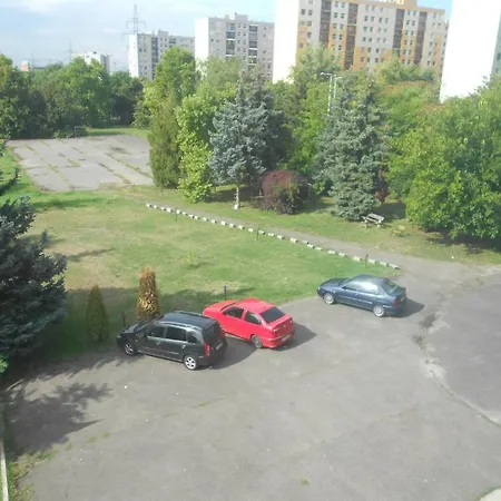 Seni Studium Budapeszt
